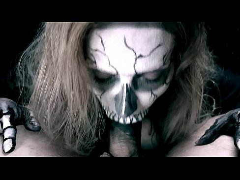 ❤️ Demona knabino suĉanta kokon per sia nigra buŝo kaj glutante kumon. ️❌ Pornofilmo ĉe eo.hentaiser.ru ️❤